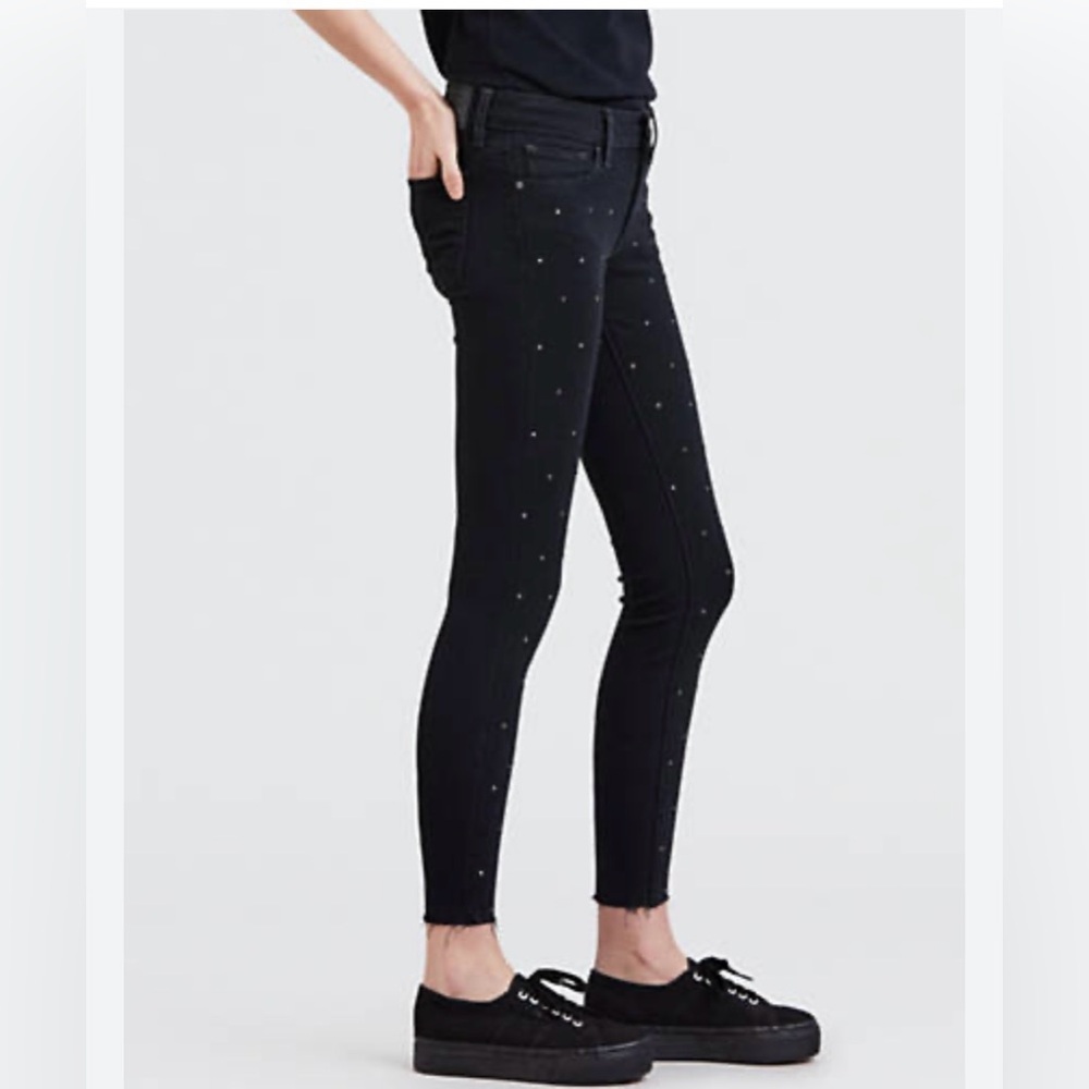 Levis 711 Black Flash Dance Studded Skinny Ankle
Jean -Raw Hem- EUC- Sz 26 🖤​